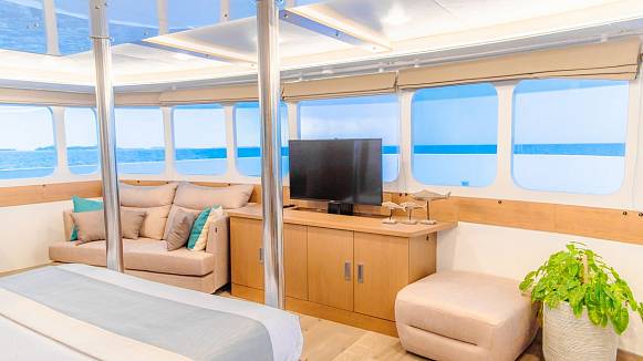 ALICE yacht