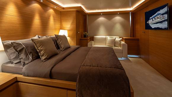 CELIA yacht