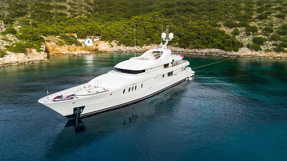 JAZ yacht