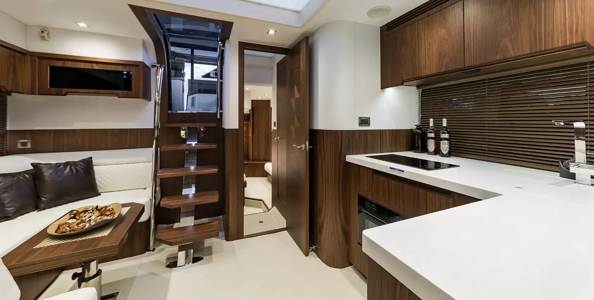 Яхта GALEON 485 HTS