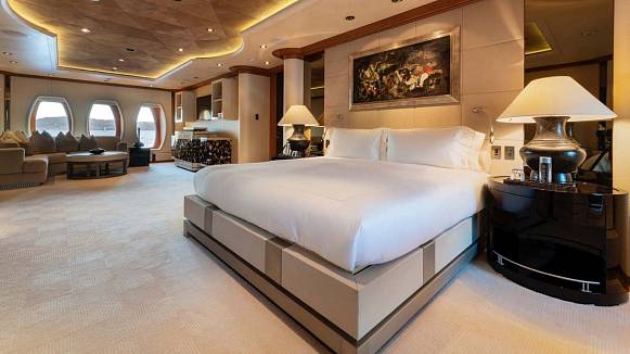 SUNRAYS yacht