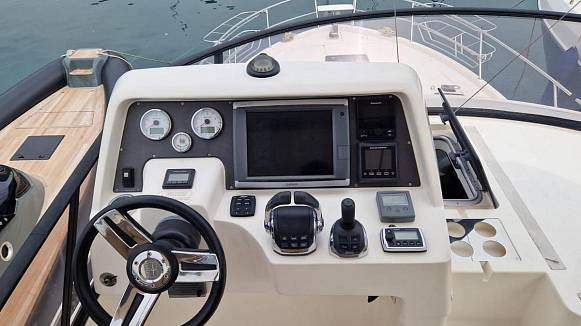 Яхта BAVARIA 420 VIRTESS
