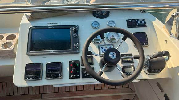Яхта TARGA 44