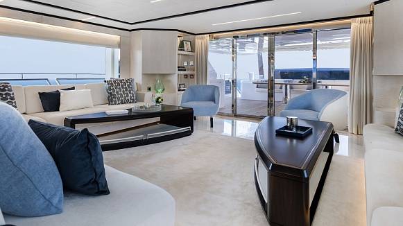 Яхта MAJESTY 120