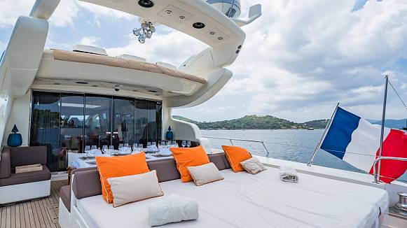 ECLAT yacht