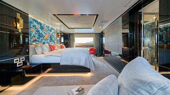 HAPPY ME yacht