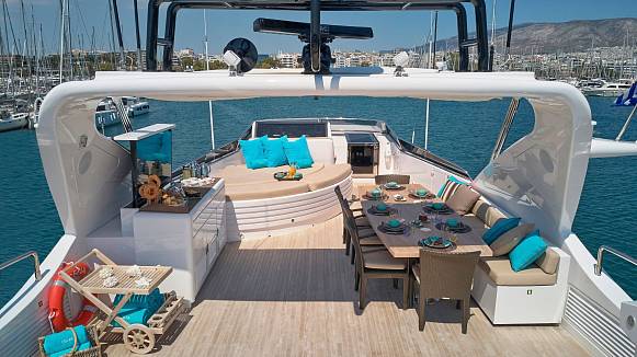 CELIA yacht