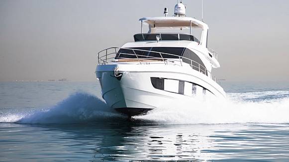Яхта Majesty 62