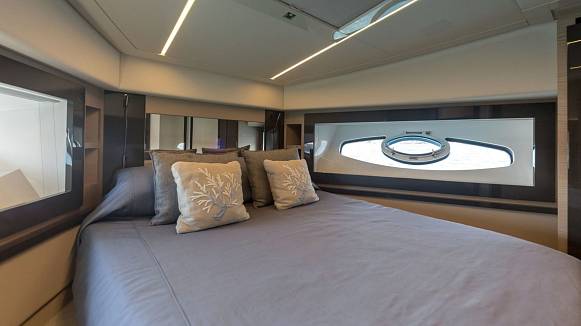 MX5 yacht