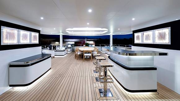 LIQUID SKY yacht