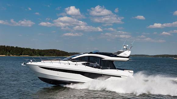 Яхта GALEON 470 SKY