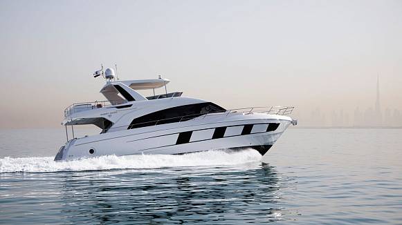 Яхта Majesty 62