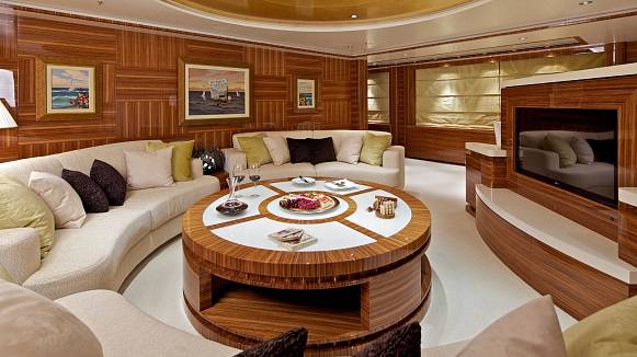 MIA RAMA yacht
