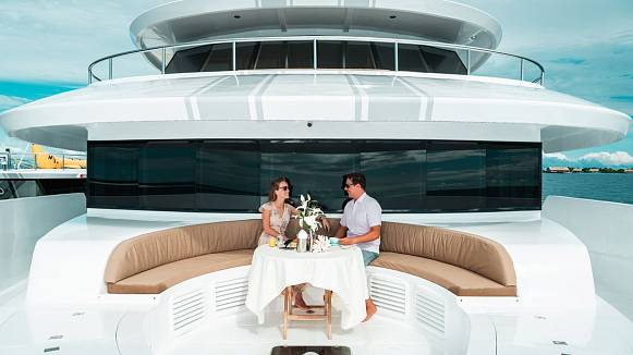 ALICE yacht