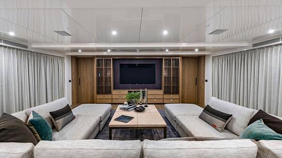 LIQUID SKY yacht