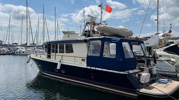 Яхта TARGA 44