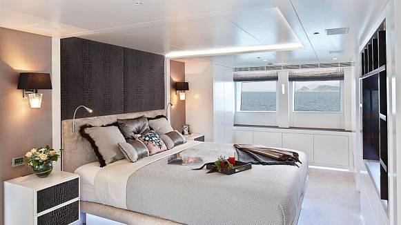 OCEAN'S SEVEN yacht