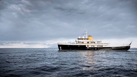 BLUE II yacht