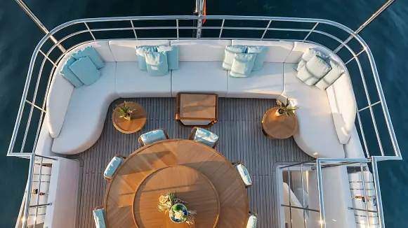 TRUE SENSE yacht