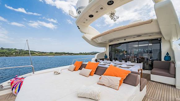 ECLAT yacht