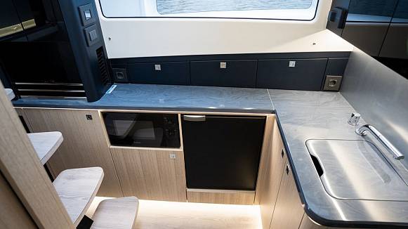 Яхта GALEON 435 GTI