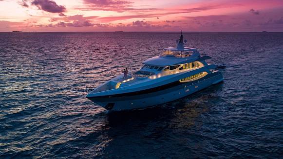 SEAREX yacht
