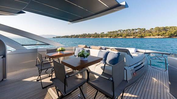 MX5 yacht