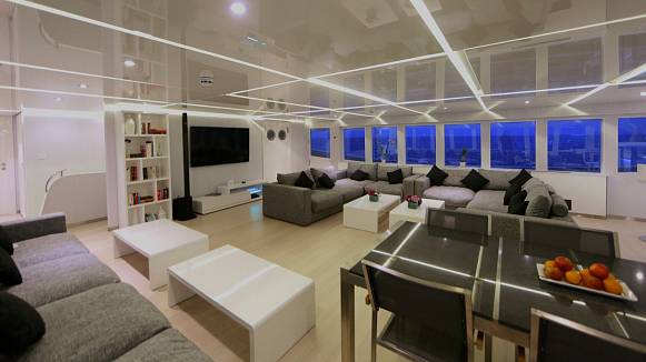 SEAREX yacht