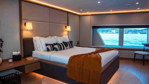 INFINITY NINE yacht