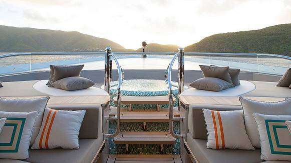 WHISPER yacht
