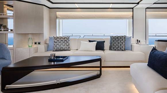 Яхта MAJESTY 120