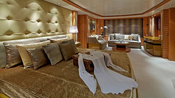 MIA RAMA yacht