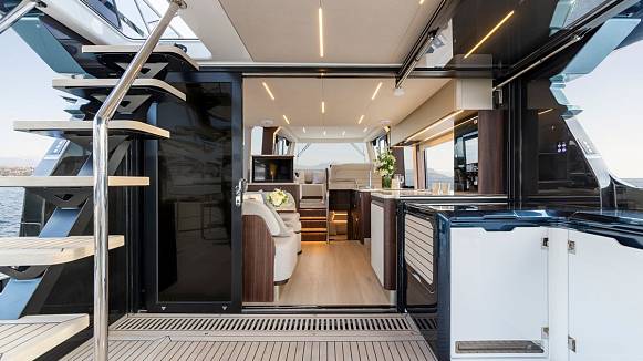 Яхта GALEON 430 EXPLORER
