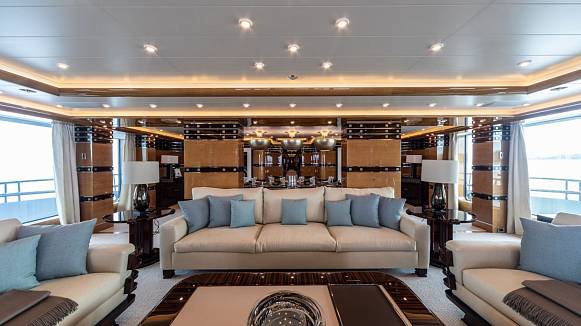 AHS yacht